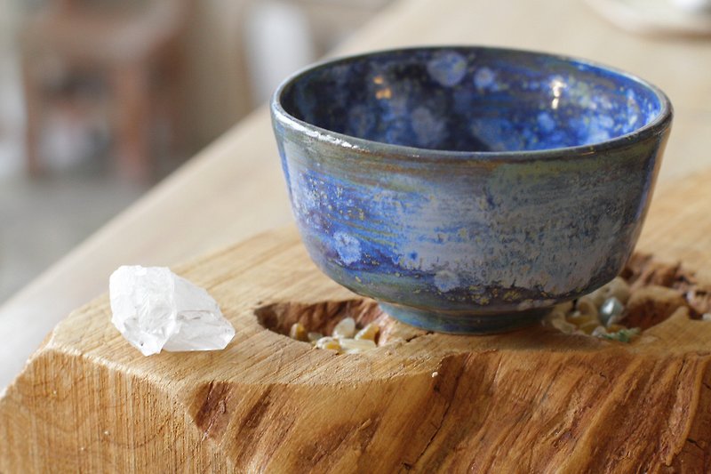 Hand drawn impressionistic oil painting style ceramic tea bowl/pottery bowl - Bowls - Pottery Blue
