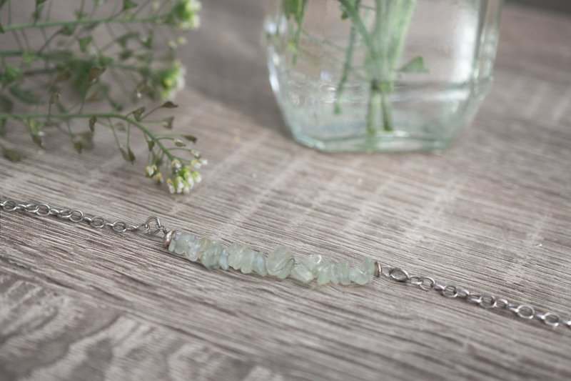 Prehnite Bracelet, 925 Sterling Silver jewelry, Gemini, Libra Birthstone Gift - 手鍊/手環 - 水晶 綠色
