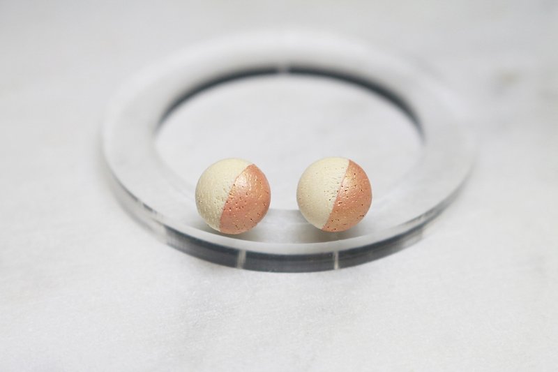 VÉNUS looking for Doudou beads painted stainless steel earrings rose gold / ve166 - ต่างหู - ไม้ สึชมพู