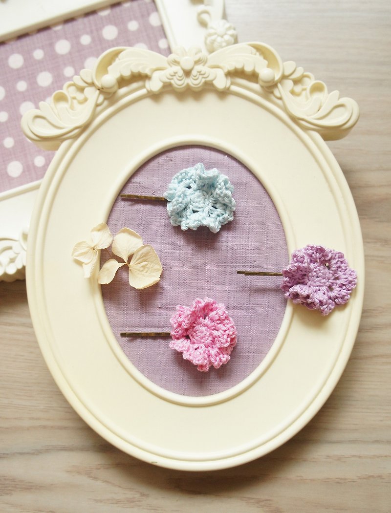 Hand-woven flowers series-romantic feeling wave edge small flower hairpin / hair accessories (color can be customized) ~ - เครื่องประดับผม - ผ้าฝ้าย/ผ้าลินิน หลากหลายสี