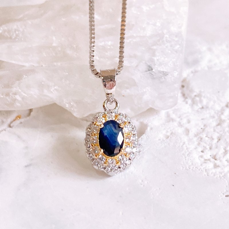 天然宝石天然サファイア ゴージャスなオーバル サファイア ネックレス 0.59 カラット 925 スターリング シルバー - ネックレス - 宝石 ブルー