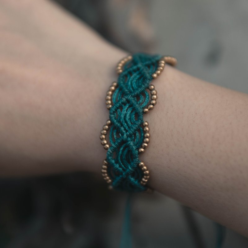 印度串珠手織手環—藍綠色 - 手鍊/手鐲 - 其他材質 