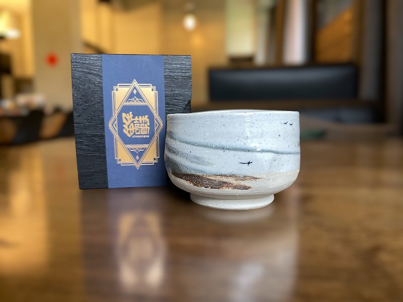 Taiwan potter's handmade limited edition pottery tea bowl Yanhui Jindu series - Teapots & Teacups - Pottery White