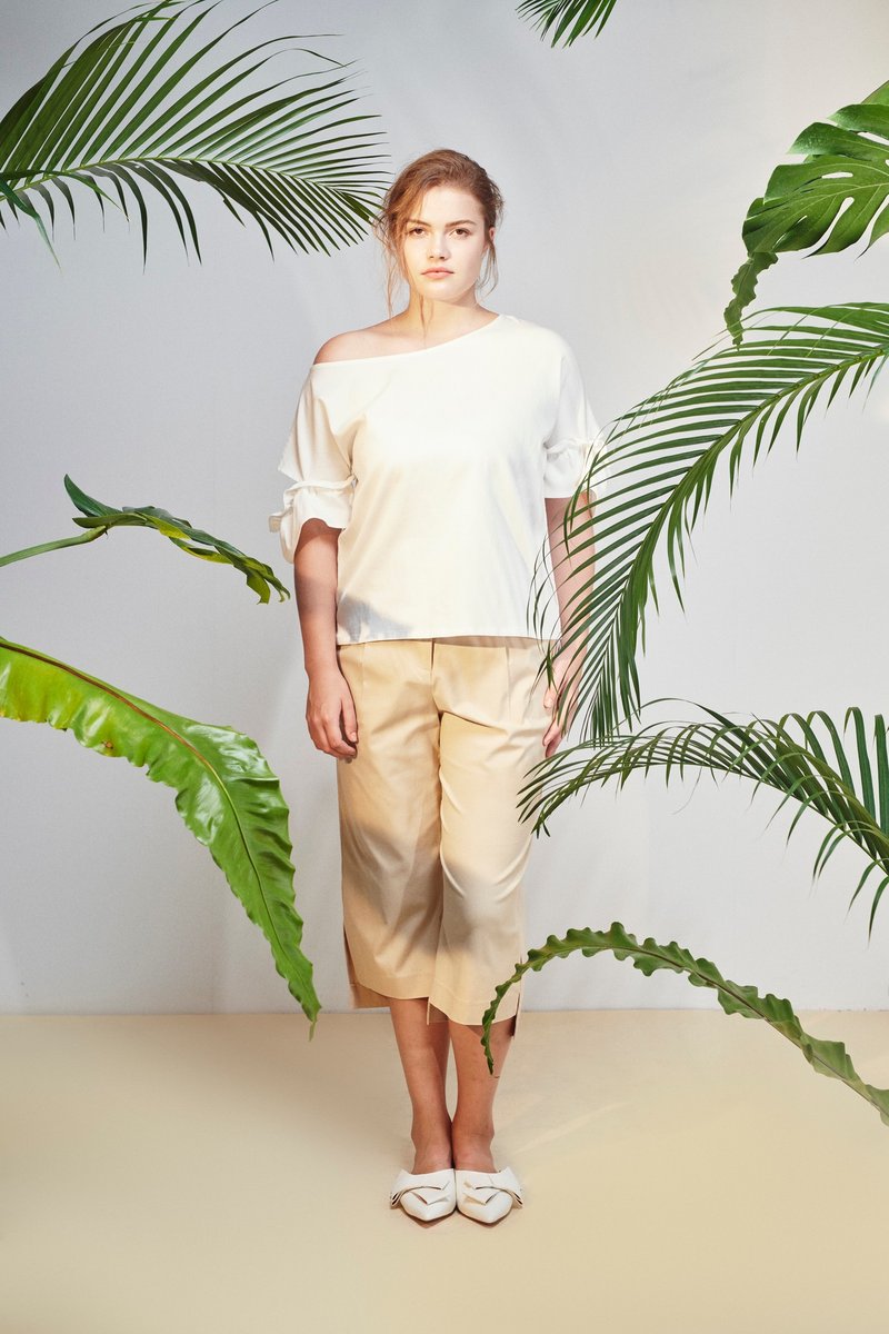 露单肩荷叶袖上衣 - 白 - 设计馆 off frame studio - 女装上衣