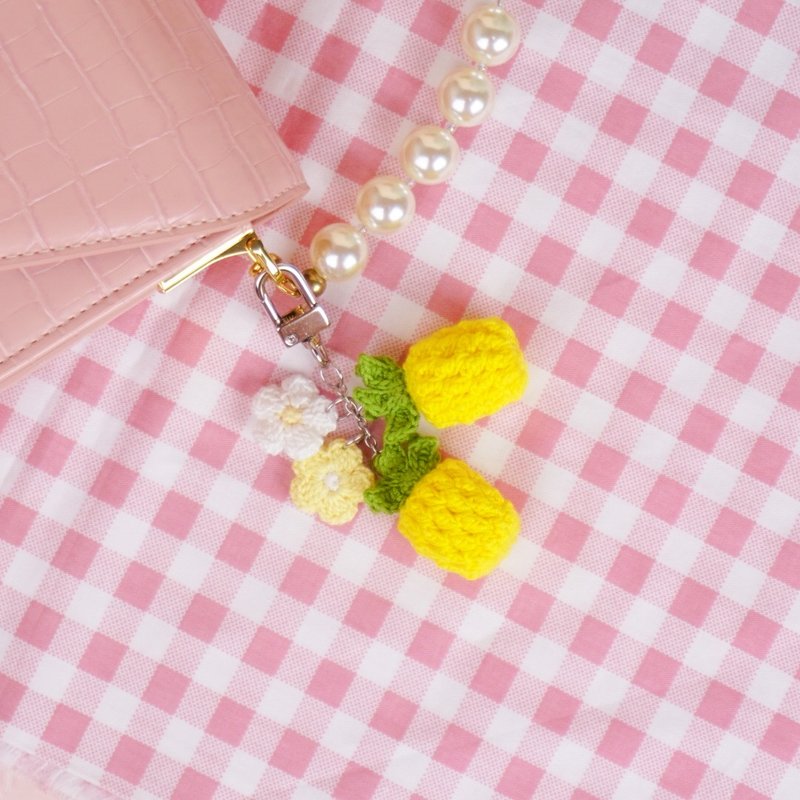 pineapple keychain charm zipper  key ring key chain bag charm handmade gift - 吊飾/掛飾 - 棉．麻 黃色