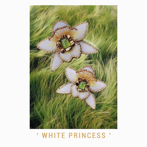 ROZMARINstore Handmade Orchids White Flower Earrings Beaded Jewelry