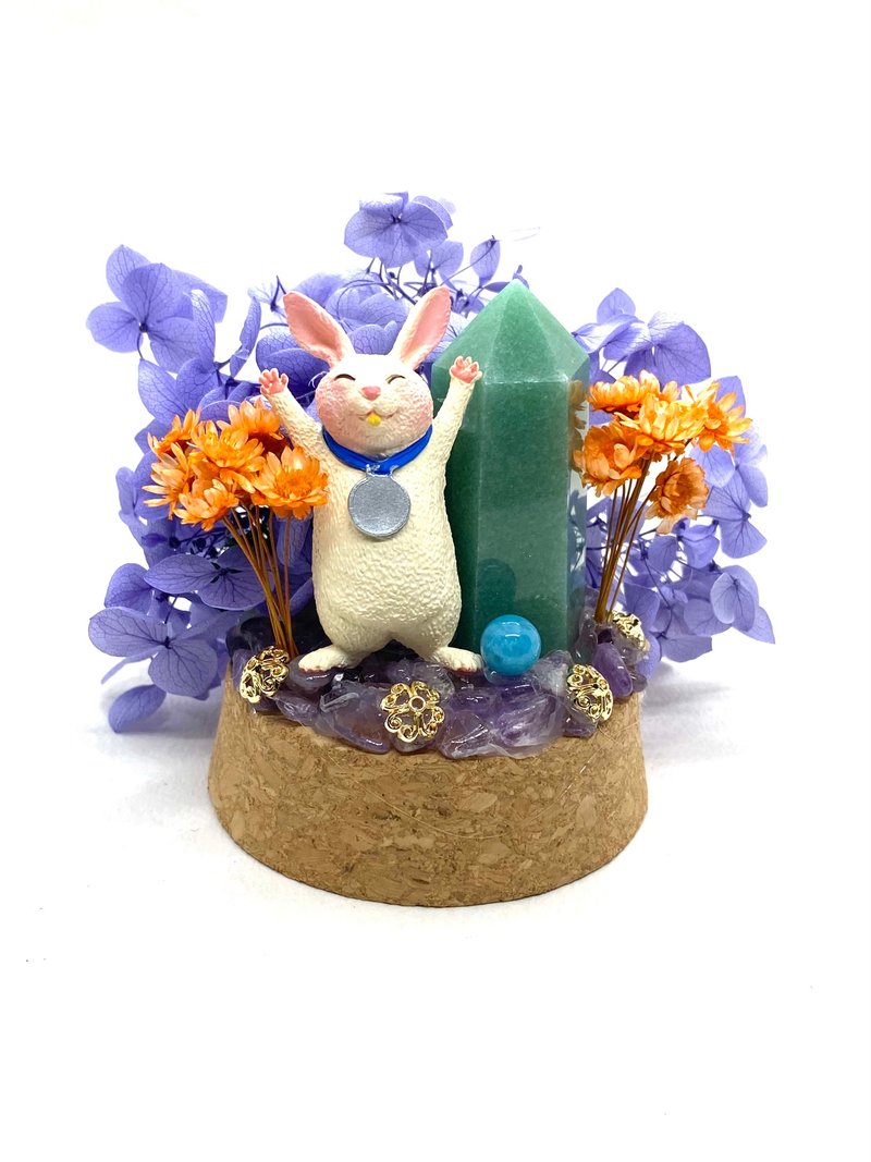 Rabbit and Green Aventurine/Aquamarine-Crystal Doll Dried Flower Arrangement - ของวางตกแต่ง - คริสตัล 