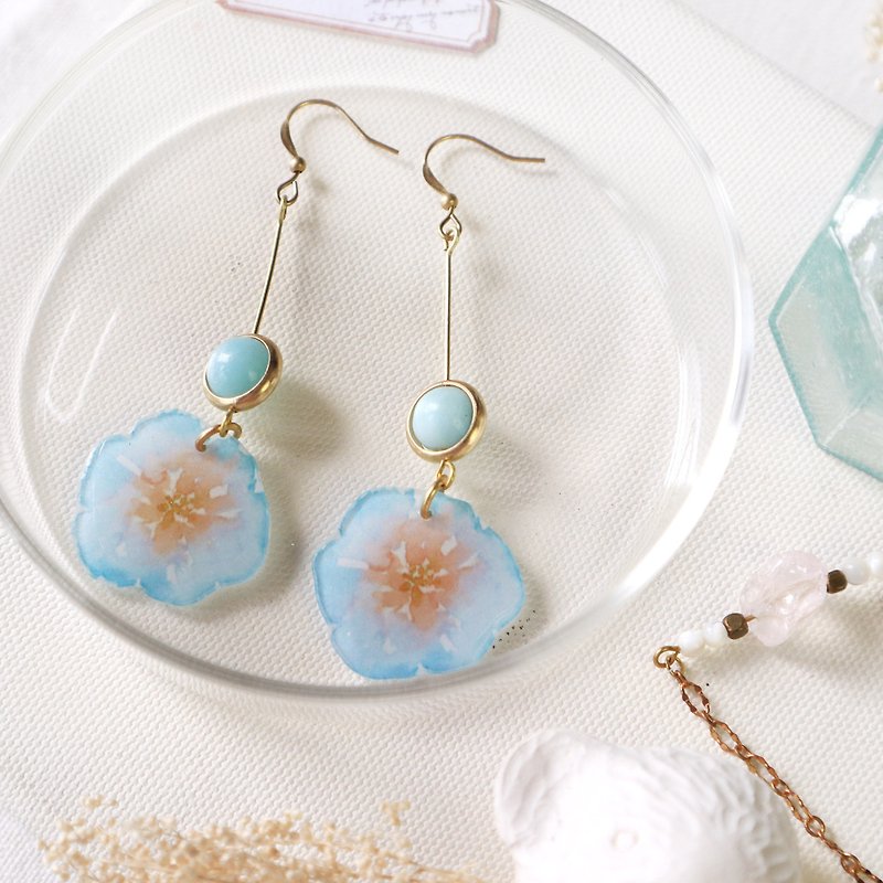 Flower collection book handmade earrings - after the rain, Tianhe stone can be changed - Earrings & Clip-ons - Resin Blue