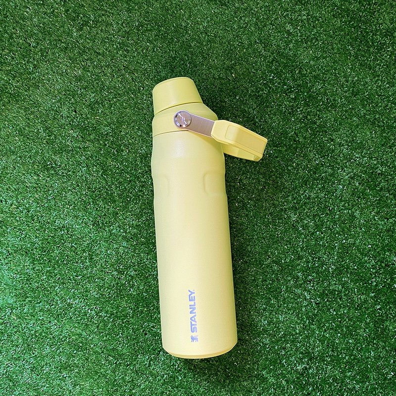 STANLEY 輕重力系列 IceFlow Aerolight 快充瓶 0.7L / 萊姆黃 - 保溫瓶/保溫杯 - 不鏽鋼 多色