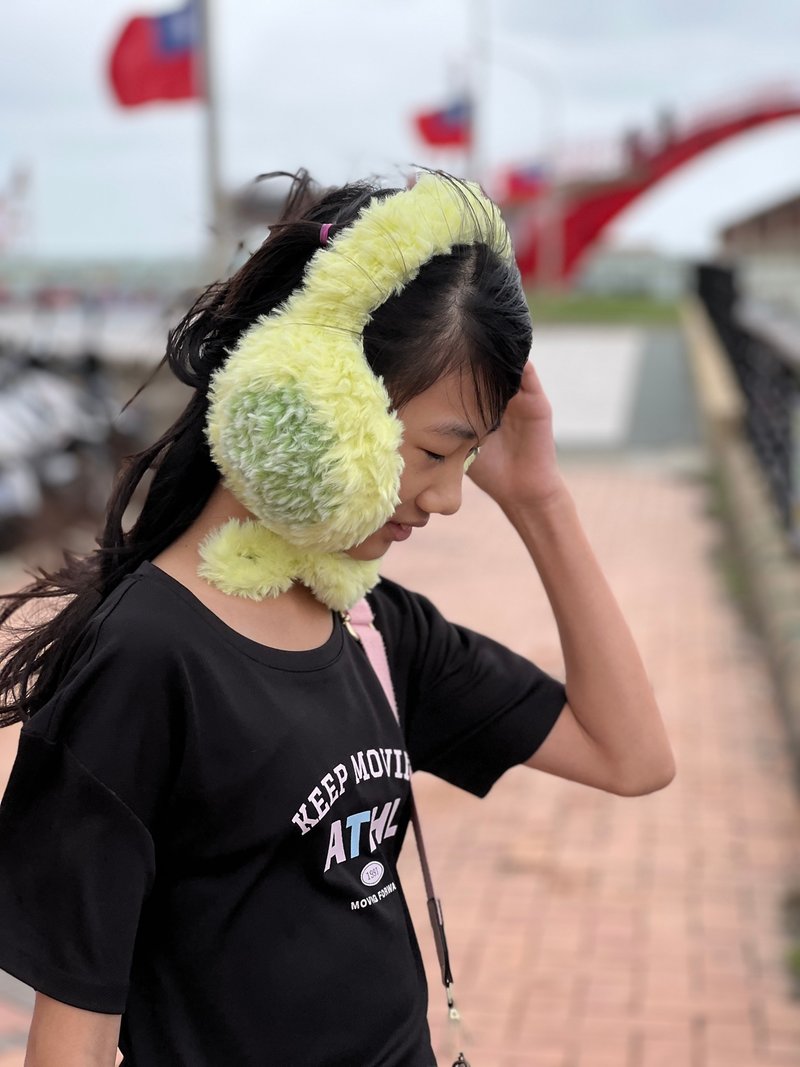 Furry ear warmers-lemon yellow - หมวก - ผ้าฝ้าย/ผ้าลินิน สีเหลือง