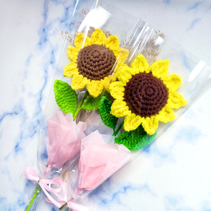 Handmade wool single large sunflower bouquet graduation bouquet exchange gift birthday gift - ของวางตกแต่ง - ผ้าฝ้าย/ผ้าลินิน สีเหลือง