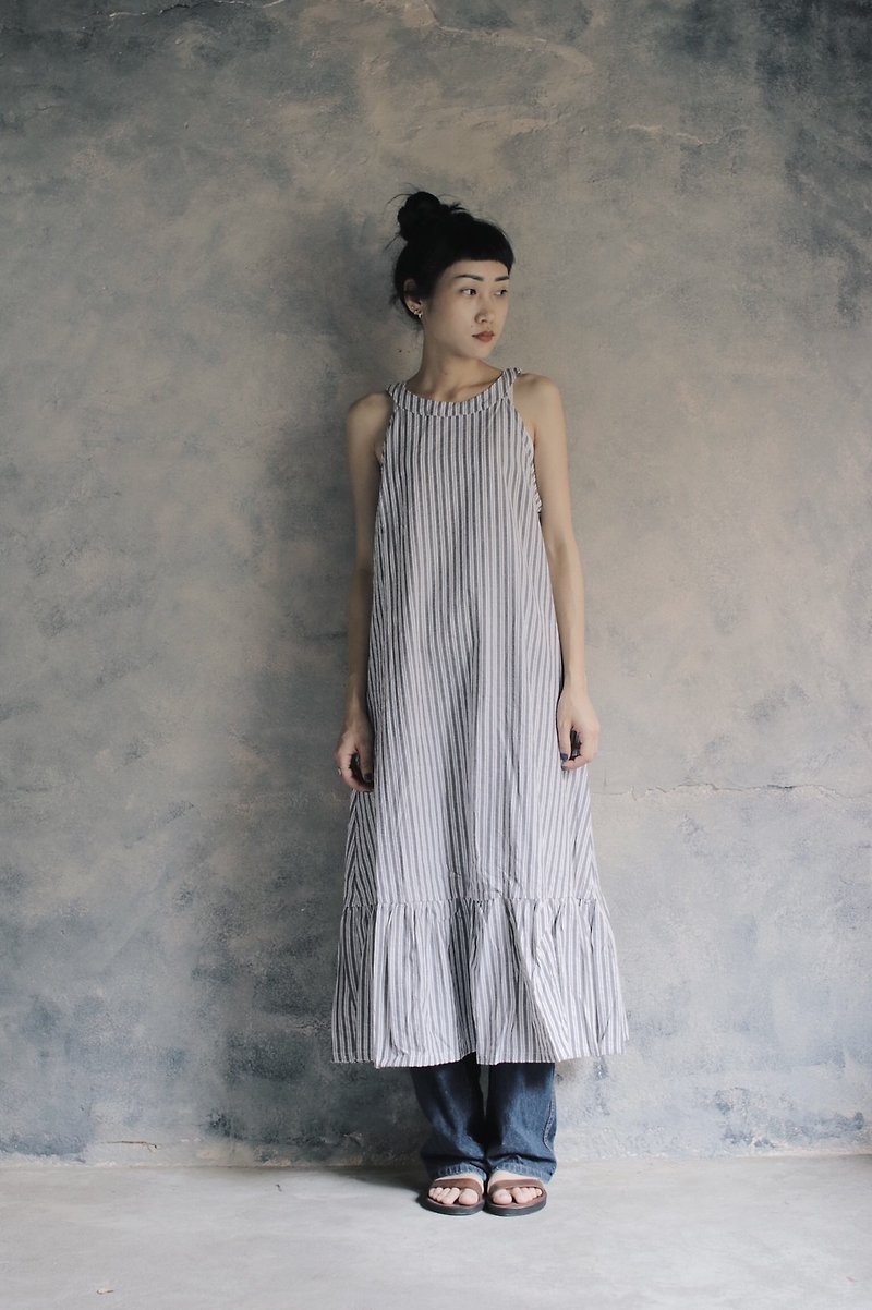 Shaved shoulders striped cake skirt dress gray strips - One Piece Dresses - Cotton & Hemp Multicolor