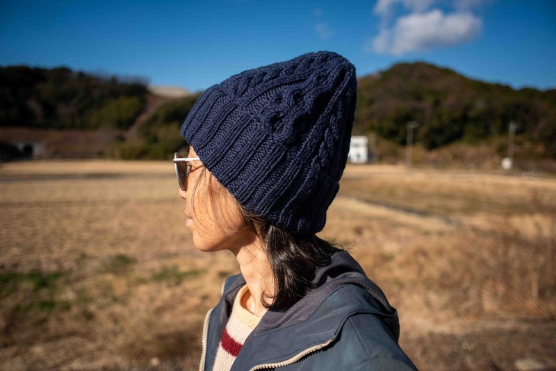 ニット帽　アラン編み　ウール　濃藍色　ユニセックス - 帽子 - 羊毛 藍色