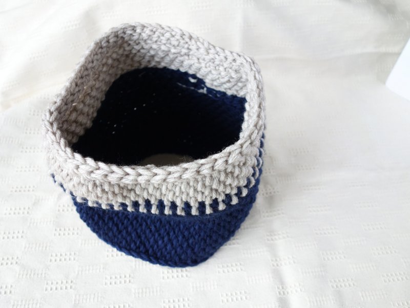 yuoworks / deep blue snood / hand-knitted by tunisian crochet - 男毛衣/針織衫 - 其他材質 藍色