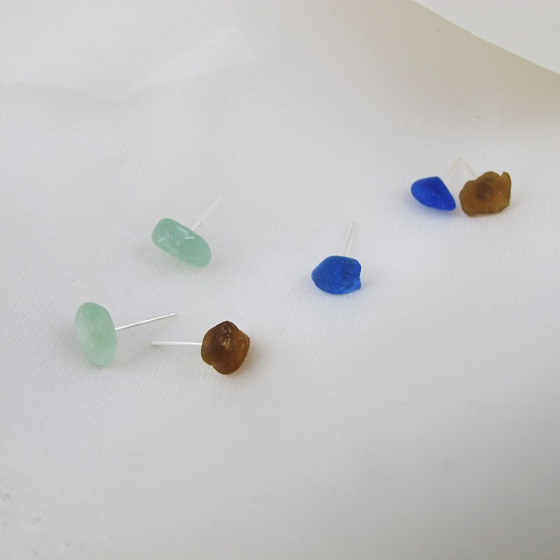 【Customized gift】Small sea glass earrings (clip-on changeable) - Earrings & Clip-ons - Sterling Silver 