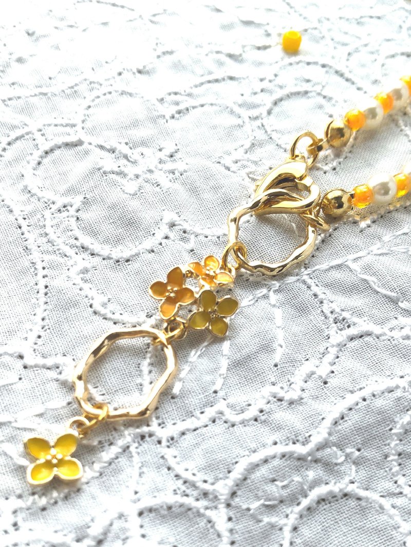 Golden osmanthus necklace - สร้อยคอ - โลหะ สีส้ม