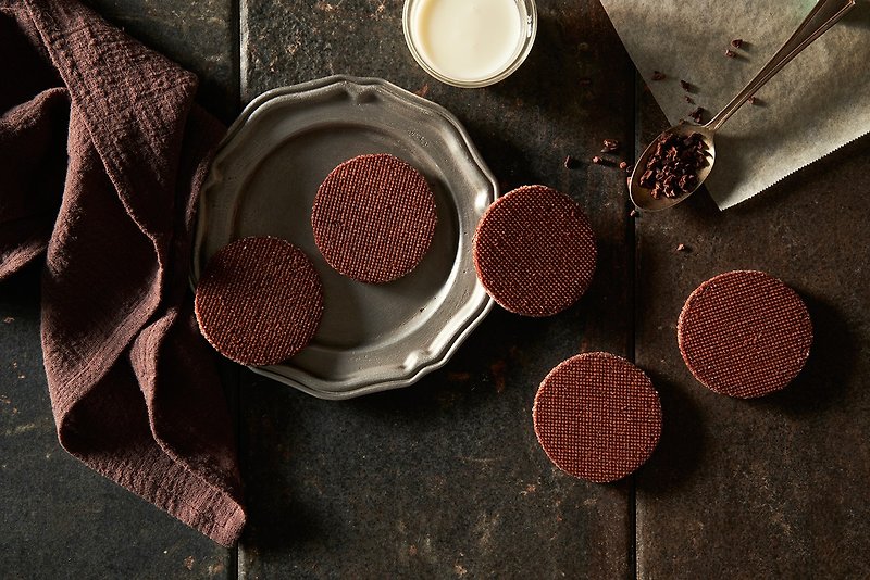 Chocolate Diamond Biscuits (9pcs) - Handmade Cookies - Fresh Ingredients Brown