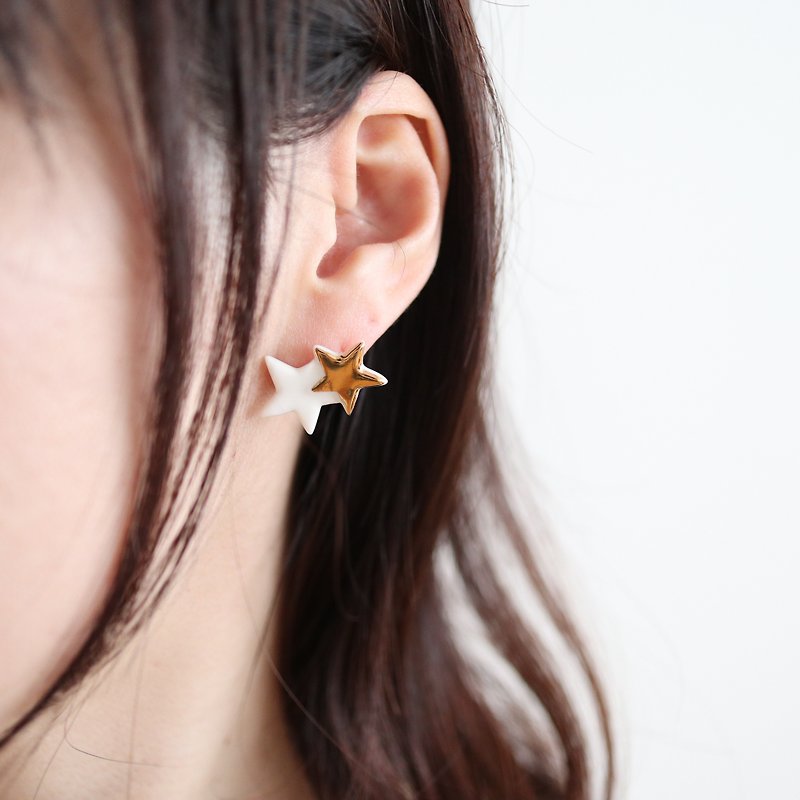 LIMITED Special star earrings - 耳環/耳夾 - 瓷 金色