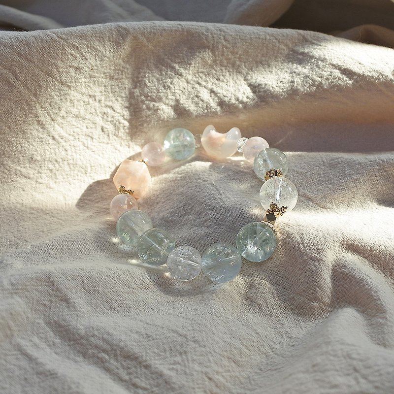 Chunyang:: Mint green fluorite and cherry blossom agate design bracelet:: Fresh and transparent - สร้อยข้อมือ - คริสตัล สีเขียว