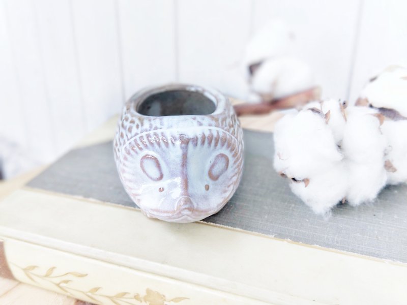 [Good Day Fetish] Japanese Handmade Hedgehog Flower. Vase. Decoration - 3 sizes - Pottery & Ceramics - Pottery Brown