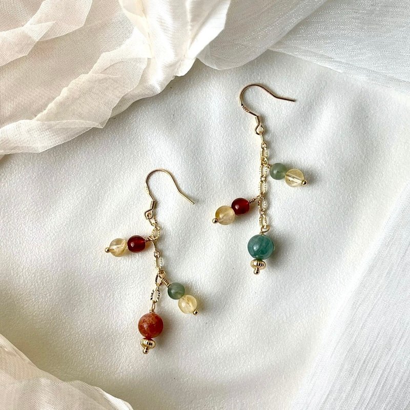 [Warm Breath in the Woods] × Embrace of Dawn | Natural Mineral Earrings - ต่างหู - คริสตัล สีแดง