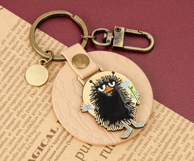 Pinkoi x Moomin】 Textured leather keychain / Stinky - Shop