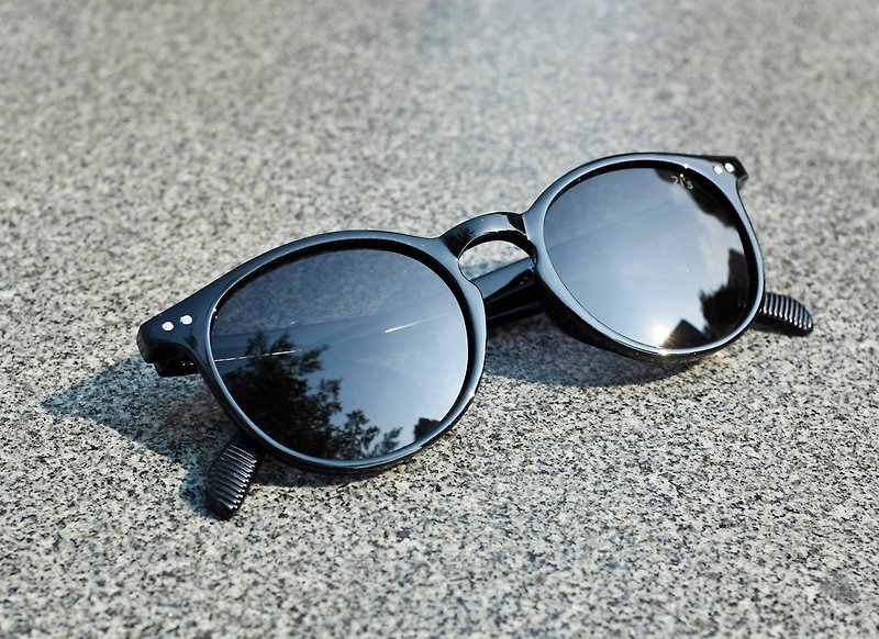 Sunglasses Polarized 2is JanD│Pear Shaped Frame│Black│UV400 - แว่นกันแดด - พลาสติก สีดำ
