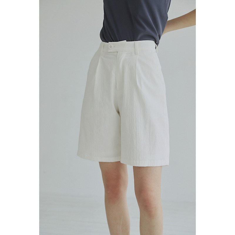 White 2 colors high waist loose shorts boy sense Tencel linen straight suit shorts simple commute - กางเกงขาสั้น - ผ้าฝ้าย/ผ้าลินิน ขาว