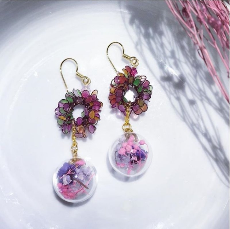 Wreath glass ball earrings [My heart] - ต่างหู - วัสดุอื่นๆ สีม่วง