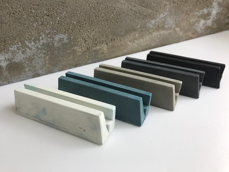 Hand-made Cement resin card holder minimalist series - Card Stands - Cement Gray