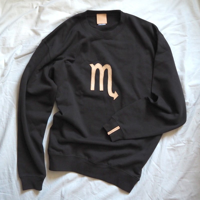 Leather patch sweatshirt / 12 zodiac symbols / 12 designs / Sumikuro - Women's T-Shirts - Cotton & Hemp Black