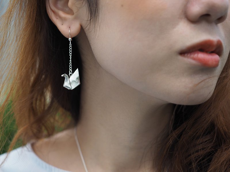 Origami Swan earrings silver 99.9 - ต่างหู - เงิน สีเงิน