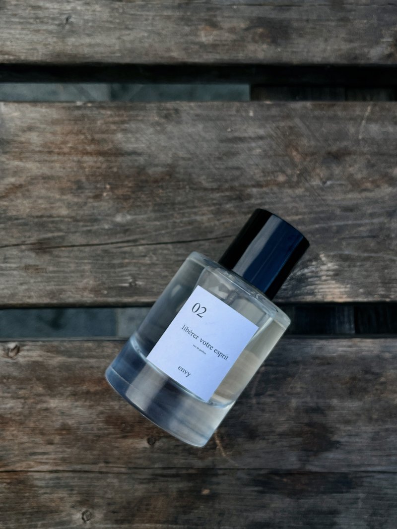 | 沉香木調 | 02 libérer votre esprit 釋放靈魂香水 50ml - 香水/香膏 - 其他材質 