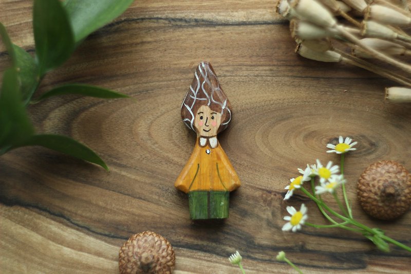 Wooden gnome Morel. Wooden dolls. Wooden fairytale toys. - 嬰幼兒玩具/毛公仔 - 木頭 咖啡色