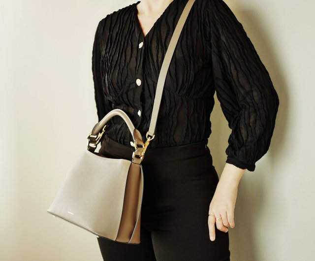 MONIQUE ATELIER Swan Top-handle Bag (Made to Order) - Shop JAYCHEWIN  Handbags & Totes - Pinkoi