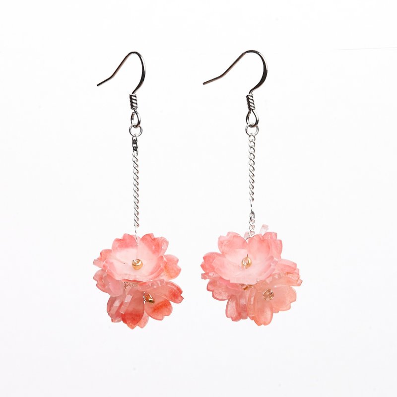 Queen (Sakura Pink)-Handmade Earrings Resin Earrings Anti-allergic Ear Pins Clip-On - ต่างหู - วัสดุอื่นๆ สึชมพู