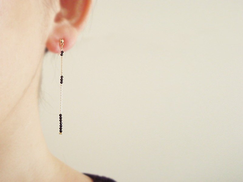 Black spinel with long chain, clip on earrings - ต่างหู - หิน สีดำ