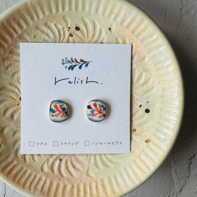 やちむん 風 金継ぎ 絵付 陶器 ピアス イヤリング ノンホールピアス やきもの ゴールド 金 シンプル 陶磁器 水色 ライトブルー 青 ブルー 赤 レッド - 耳環/耳夾/耳骨夾 - 陶 藍色