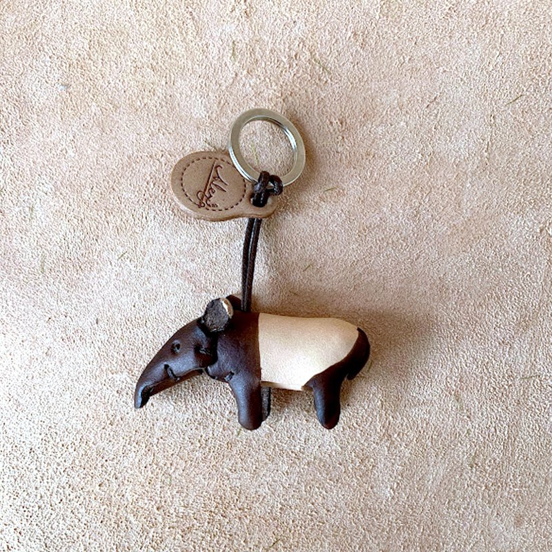 Animal Forest-Malay Tapir-Genuine vegetable tanned leather key ring pendant animal shape - ที่ห้อยกุญแจ - หนังแท้ สีนำ้ตาล