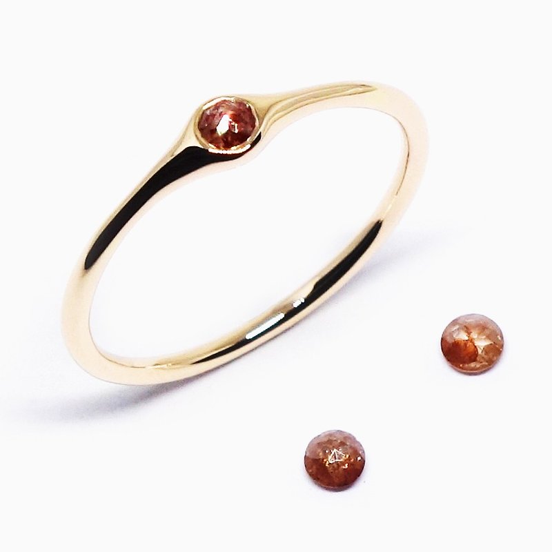 Red rustic diamond 0.09ct K10 minimum ring【Pio by Parakee】紅色鑽石戒指 - General Rings - Gemstone Red