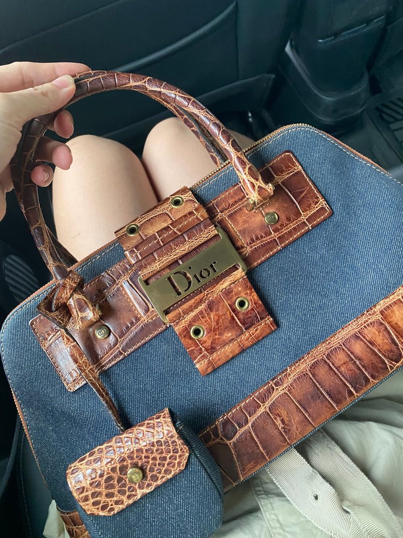 Dior Vintage丹寧鱷魚壓紋拼接手提包 母親節獨家歐洲Vouge專文推 - 手提包/手提袋 - 真皮 藍色