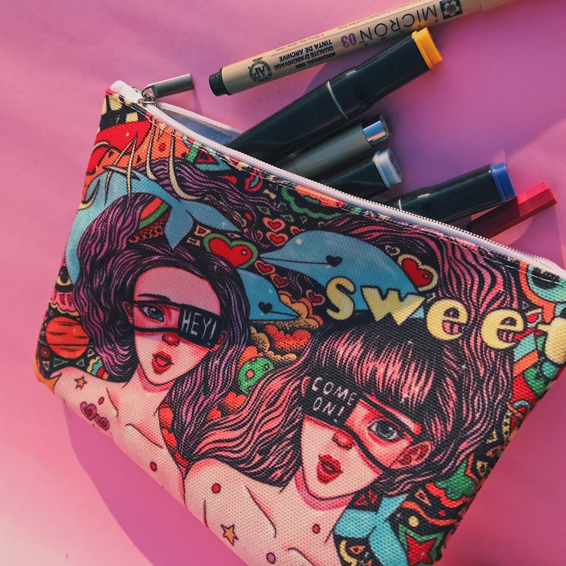 Pencil case cosmetic bag Qinky original design illustration - Pencil Cases - Cotton & Hemp 