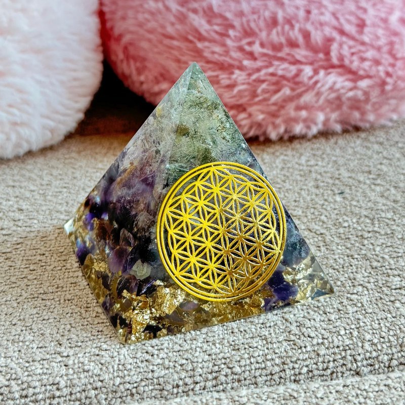 [Green Tourmaline + Super Seven + Amethyst] Orgonite Energy Tower (6cm/5cm) - Items for Display - Crystal 