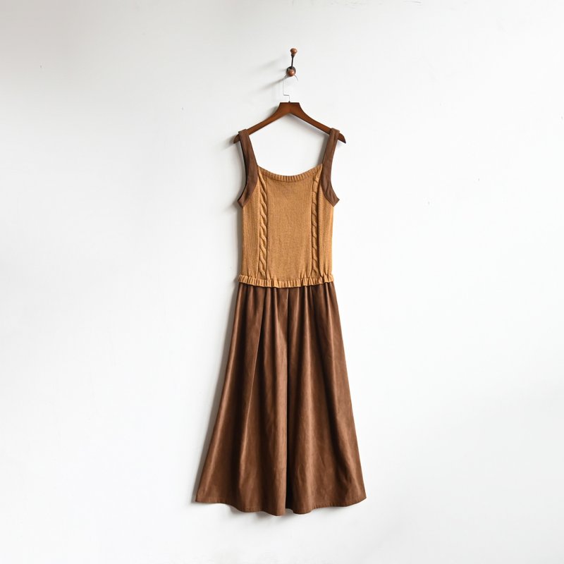 [Egg Plant Vintage] Mountain-shaped hilly knitted spaghetti strap vintage suspender skirt - ชุดเดรส - ไฟเบอร์อื่นๆ 