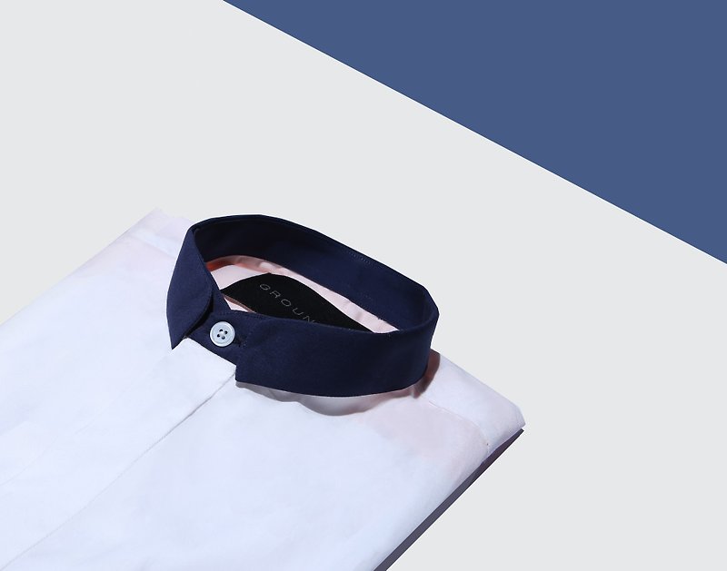 2ボタンと白の二重の指の襟のコットンシャツ - シャツ メンズ - コットン・麻 ホワイト