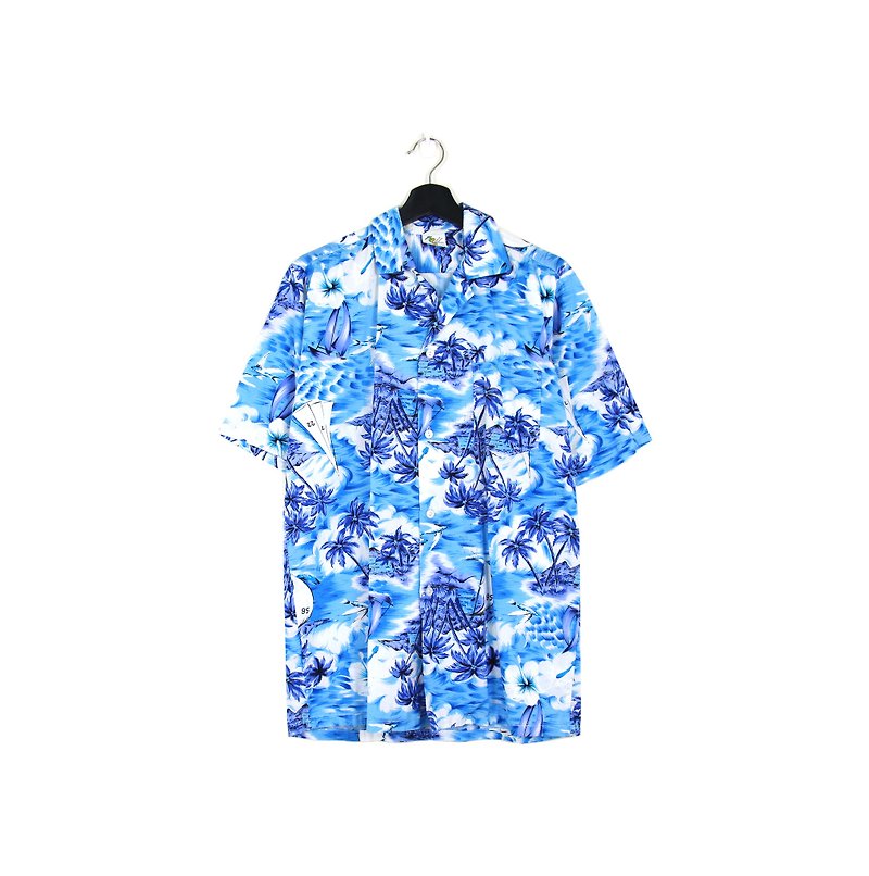 Back to Green :: blue ocean // both men and women wear // vintage Hawaii Shirts (H-29) - Men's Shirts - Cotton & Hemp 