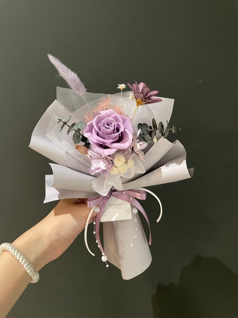 【客製化】單朵永生玫瑰花束 永生花束 永生花禮 初日花藝 - 乾燥花/永生花 - 植物．花 