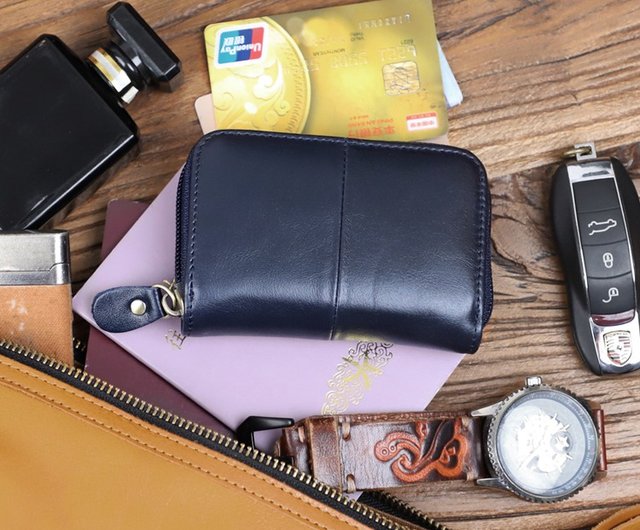 Change purse with discount credit card slots