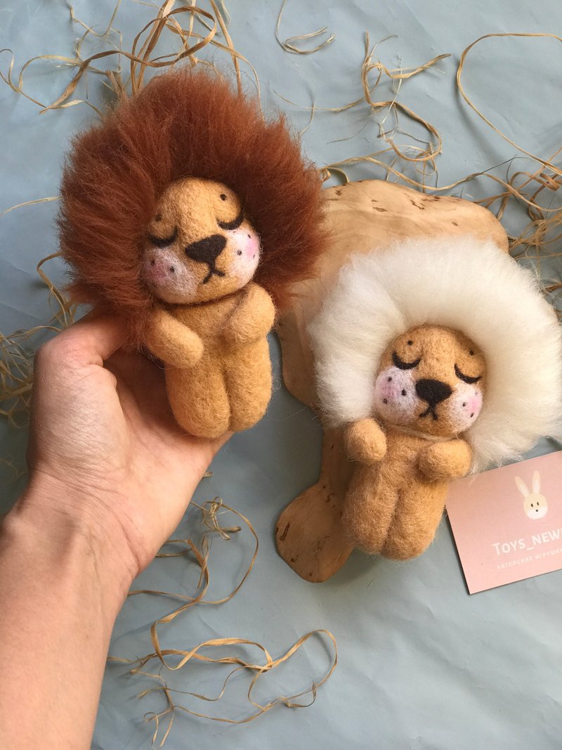 Lion photo prop. Felt lion, Lion stuffie Lion king toys Felted Animals - Kids' Toys - Wool Brown