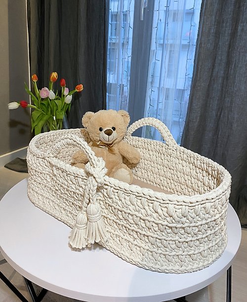 Vona Moses Crocheted Basket, Baby Moses Basket two colors, Nursery Decor, New Mom Gif